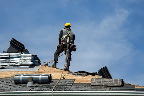 Professional Gutter Installation technician working in Moulton, TX
